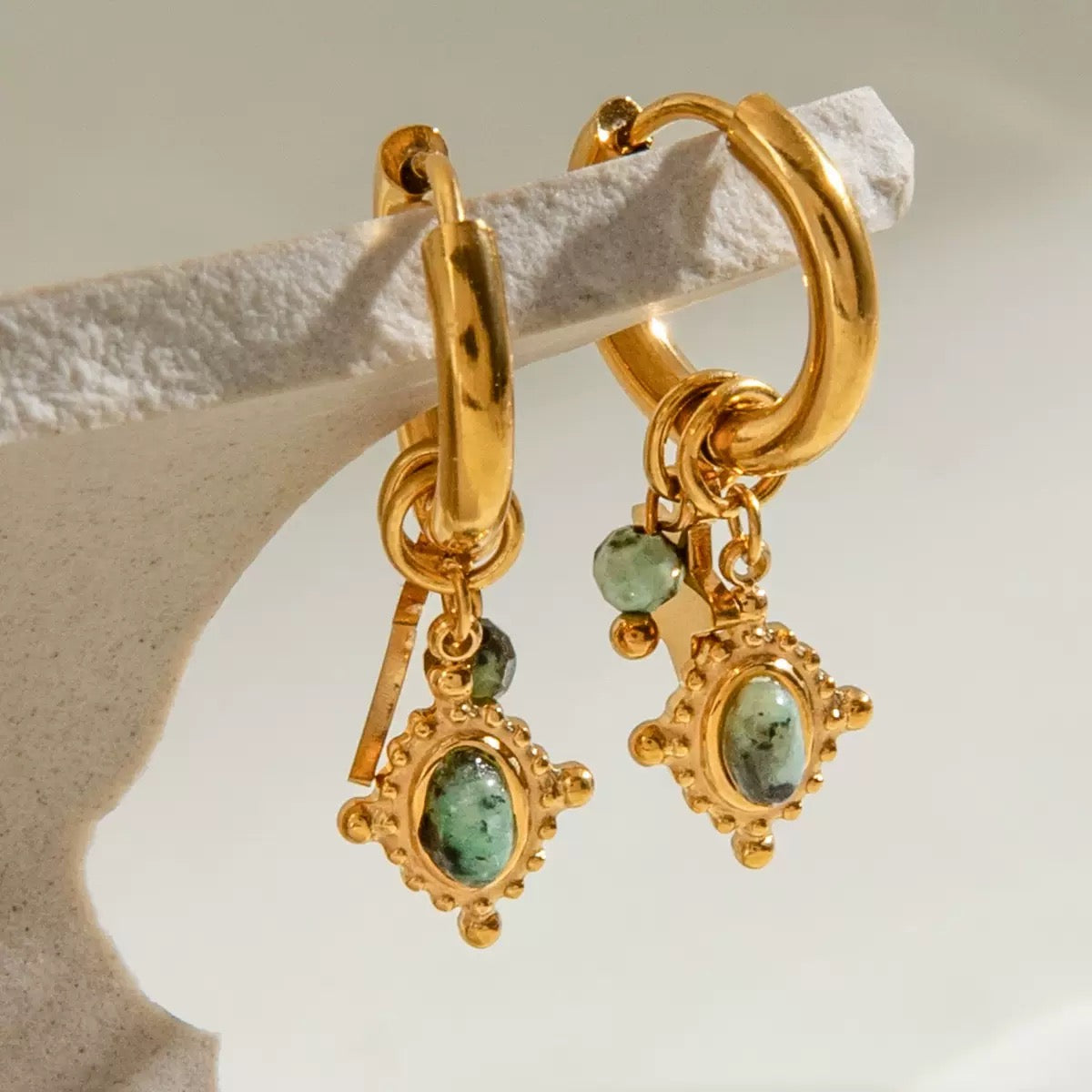 Emerald Glow-Earrings